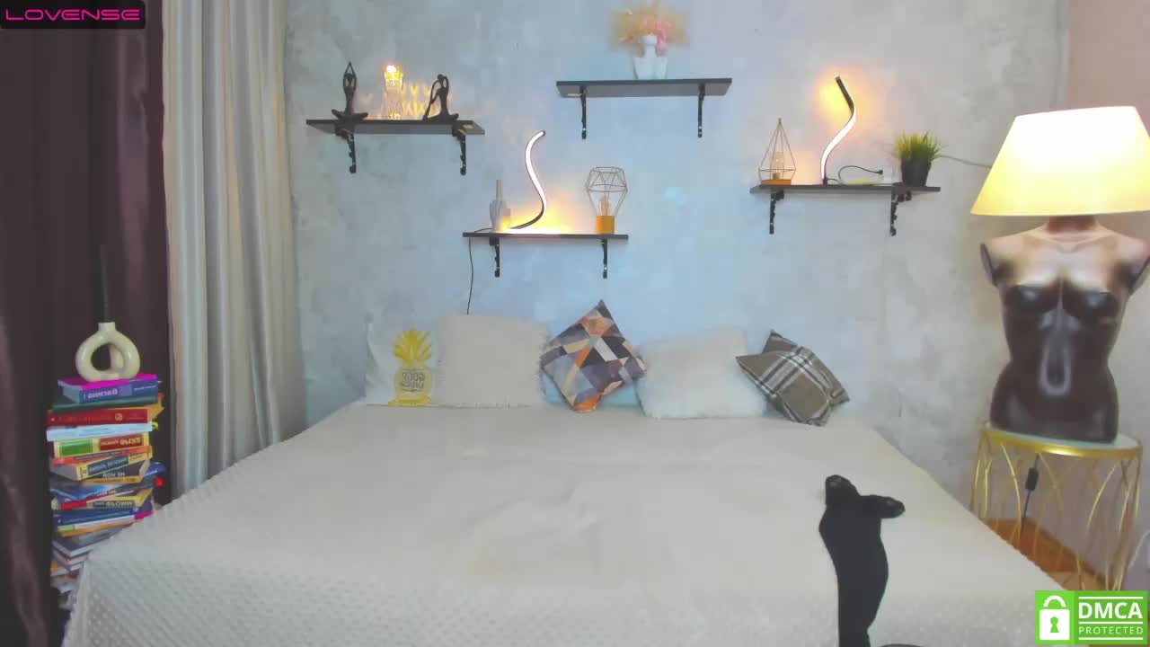 Bianka-strip Cam Show Recorded 2025-05-04