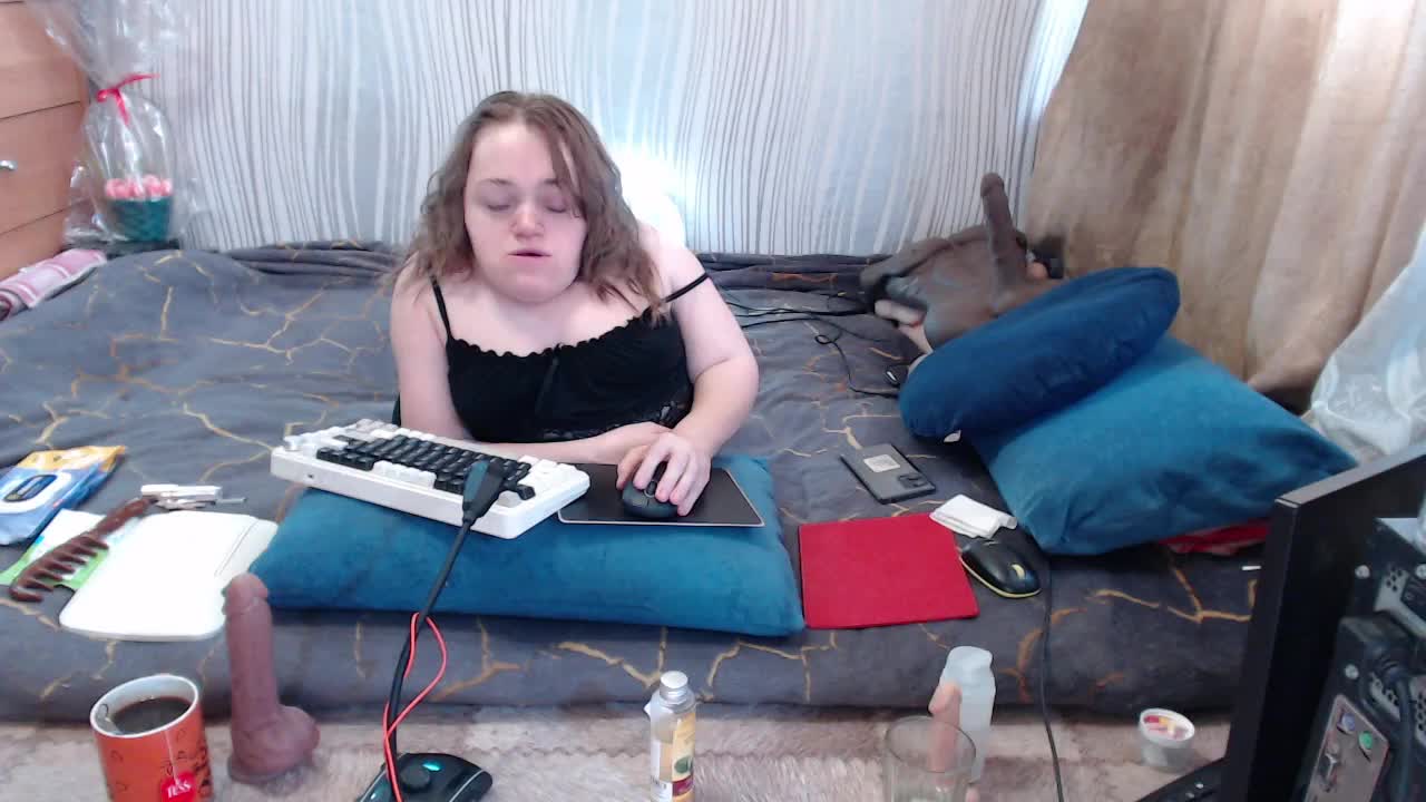 MiniNatali Cam Show Recorded 2025-05-04 Mixdrop