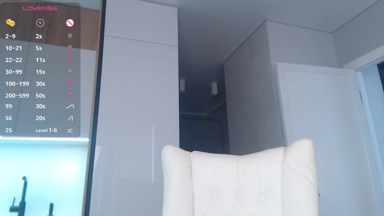 Hold-me-tight Cam Show Recorded 2025-05-04