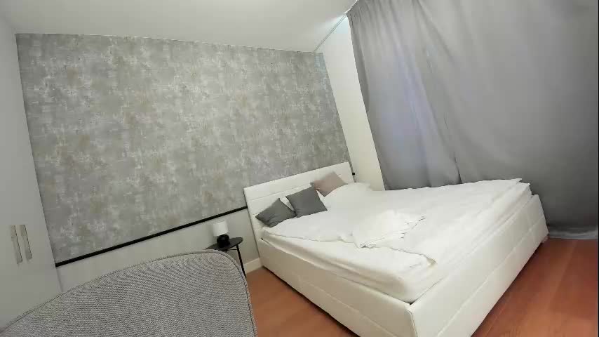Ehotlovea Cam Show Recorded 2025-05-04