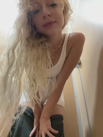Melissa_grr Cam Show Recorded 2025-05-04