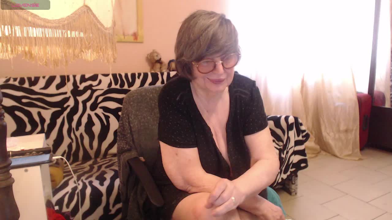 Sharon-love Cam Show Recorded 2025-05-04