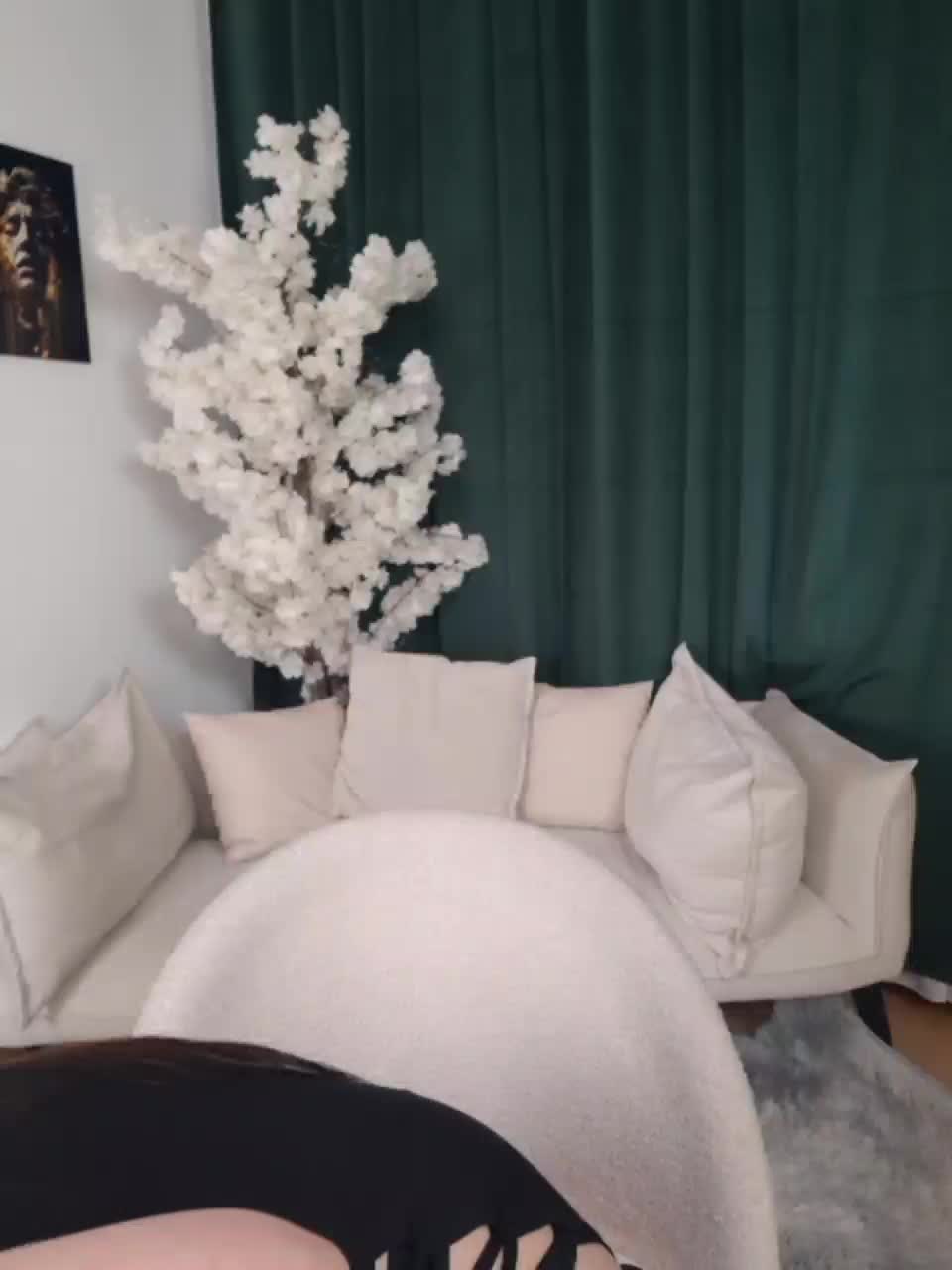 BellaTasty Cam Show Recorded 2025-05-04