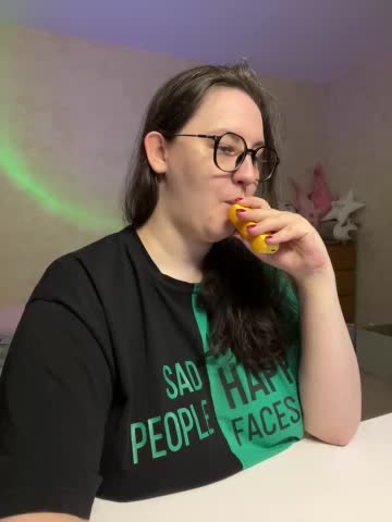 Hungry1bunny Cam Show Recorded 2025-05-04