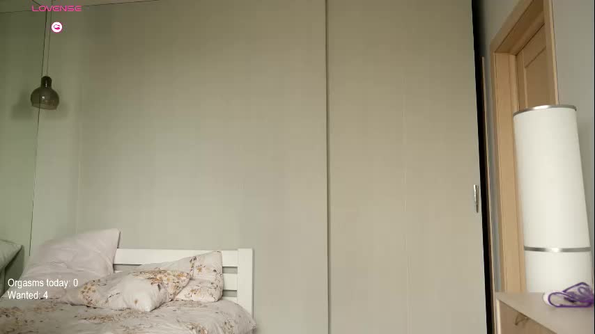 Ronny_ponny Cam Show Recorded 2025-05-04