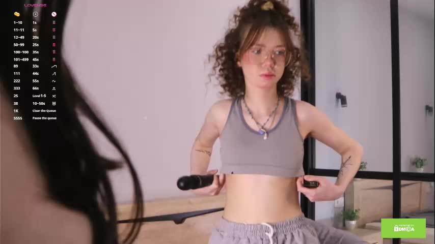 Beverlyvega Cam Show Recorded 2025-05-04
