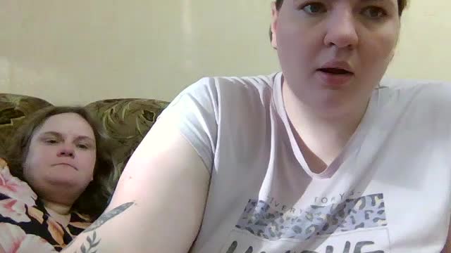 HollyXEva Cam Show Recorded 2025-05-04