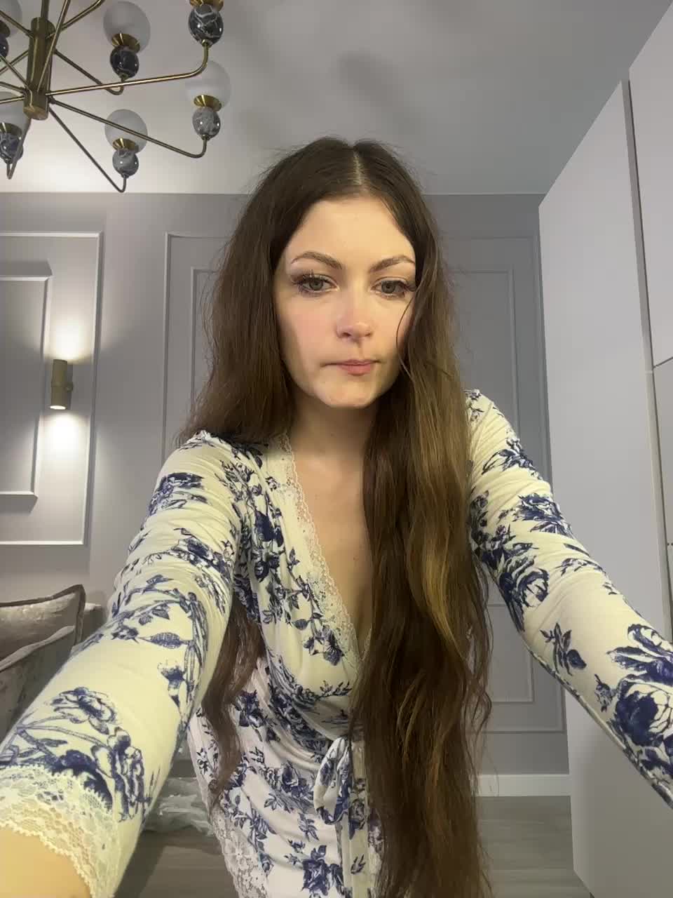 AliceMO Cam Show Recorded 2025-05-04