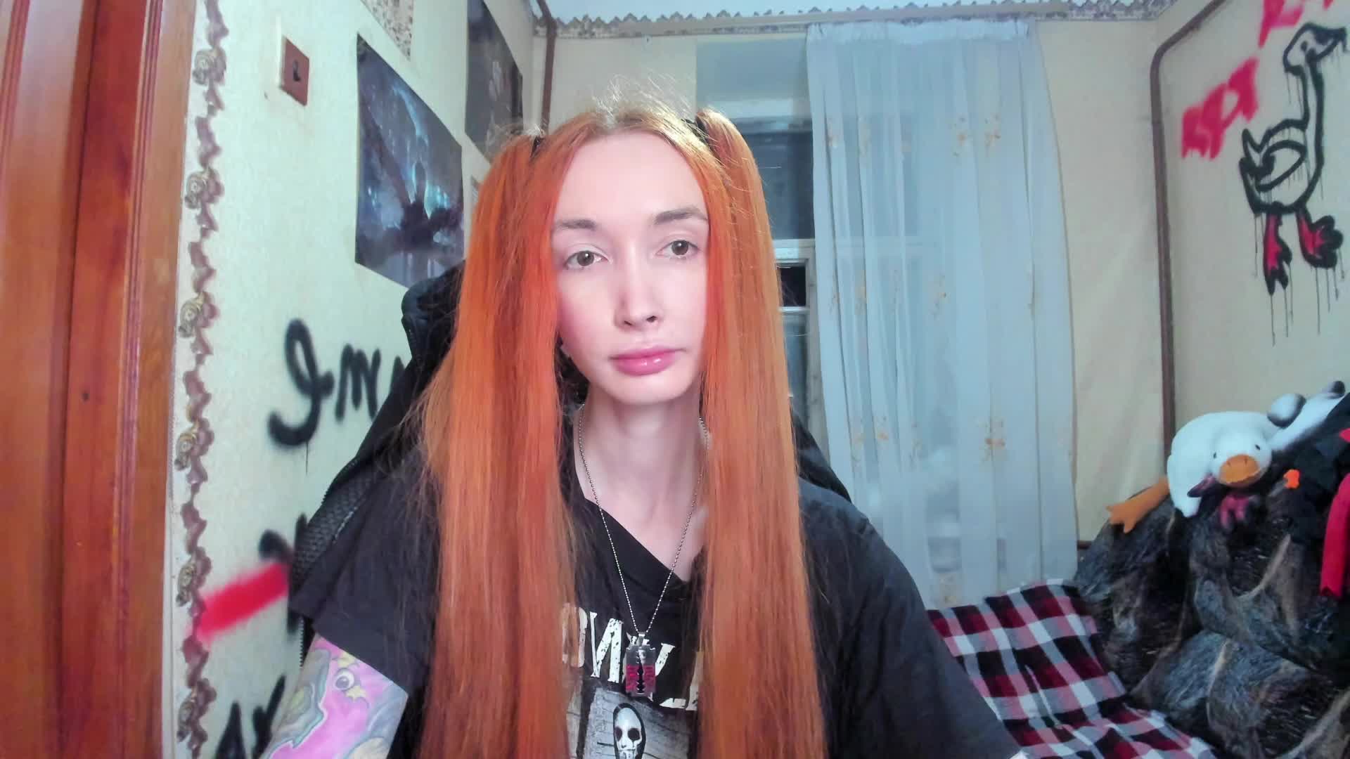Roxy-Sun Cam Show Recorded 2025-05-05