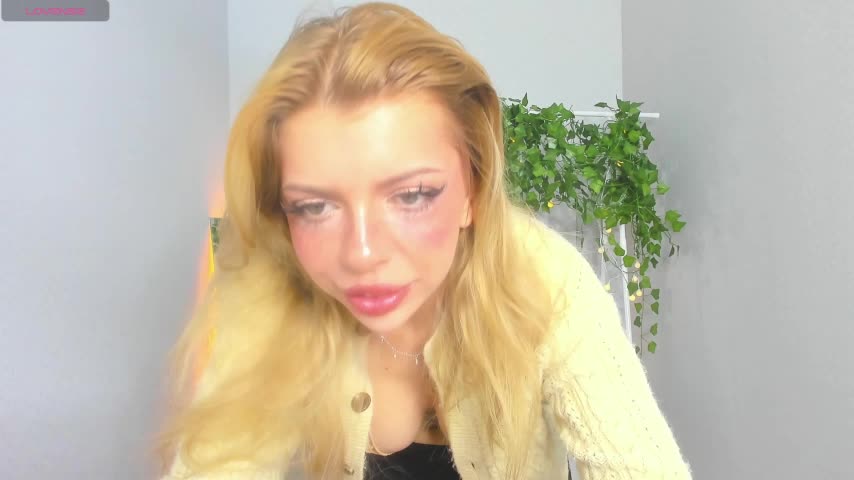 Hannah_Carr Cam Show Recorded 2025-05-05