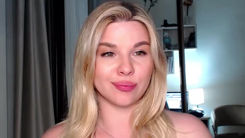 MiaMurMur Cam Show Recorded 2025-05-05