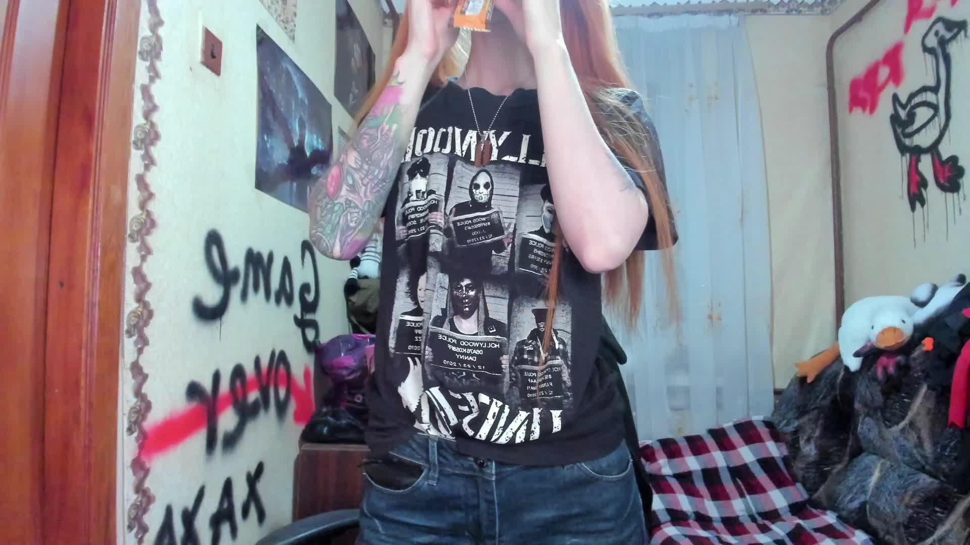 Roxy-Sun Cam Show Recorded 2025-05-05