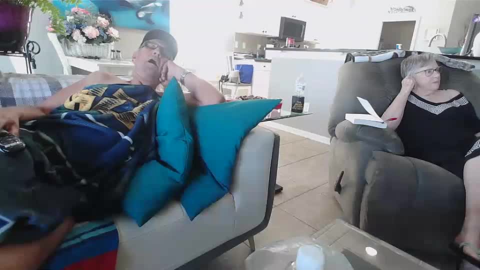 Smallpenisbigtongue Cam Show Recorded 2025-05-05