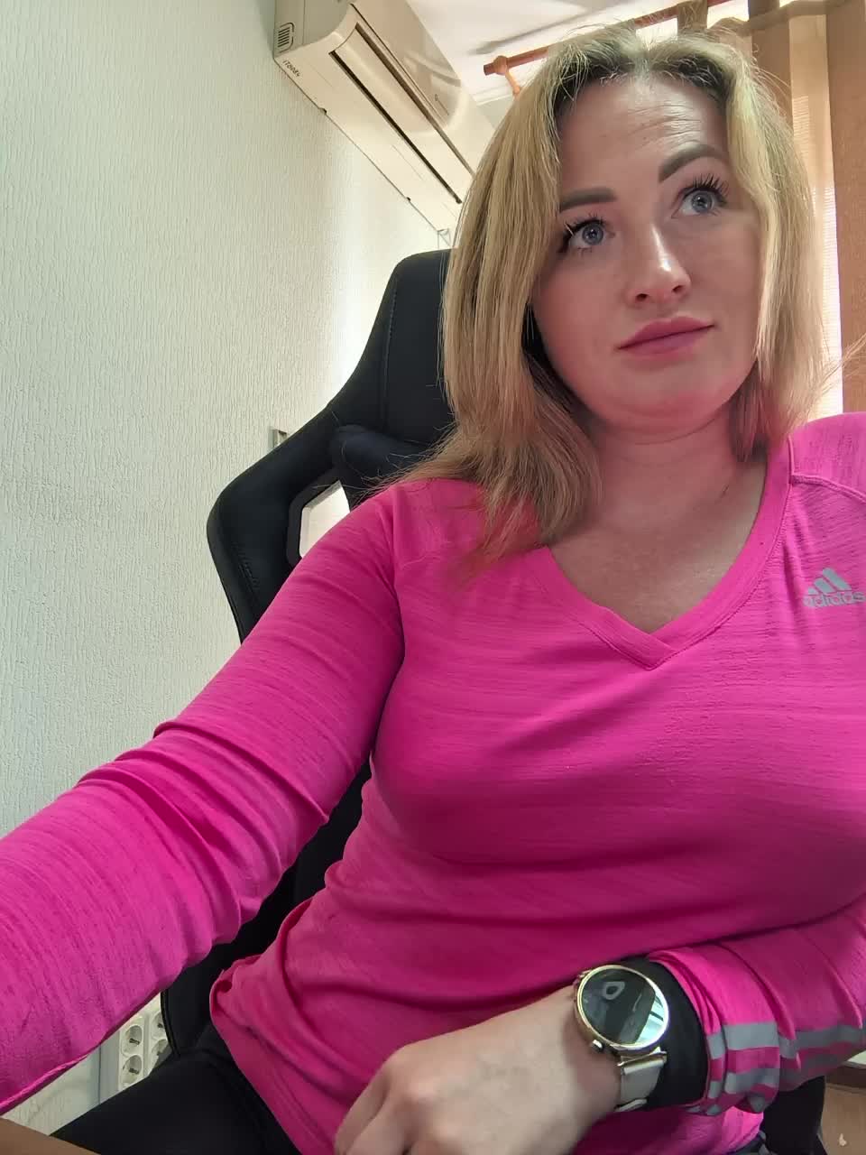 Goddesssssss Cam Show Recorded 2025-05-05