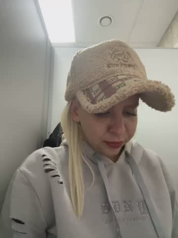 LikaCat Cam Show Recorded 2025-05-05