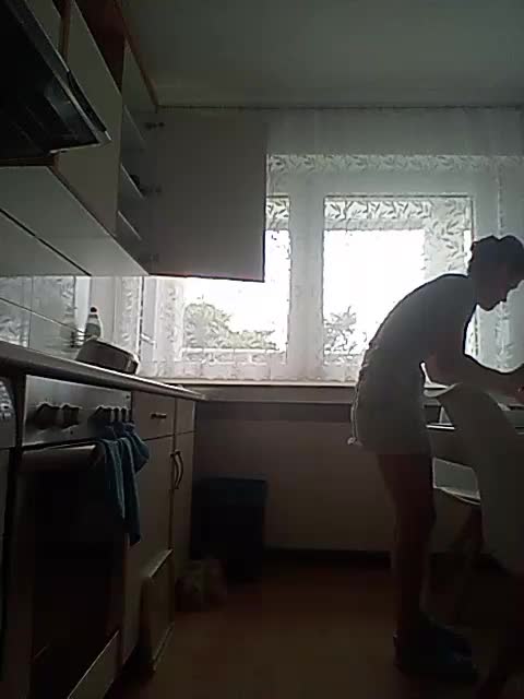 __COVID-19__ Cam Show Recorded 2025-05-05