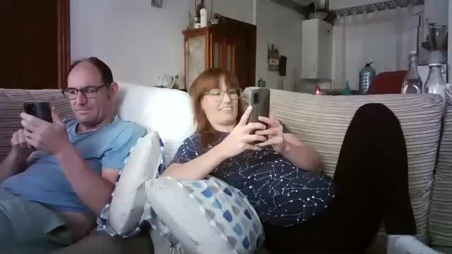 Lolahueso Cam Show Recorded 2025-05-05