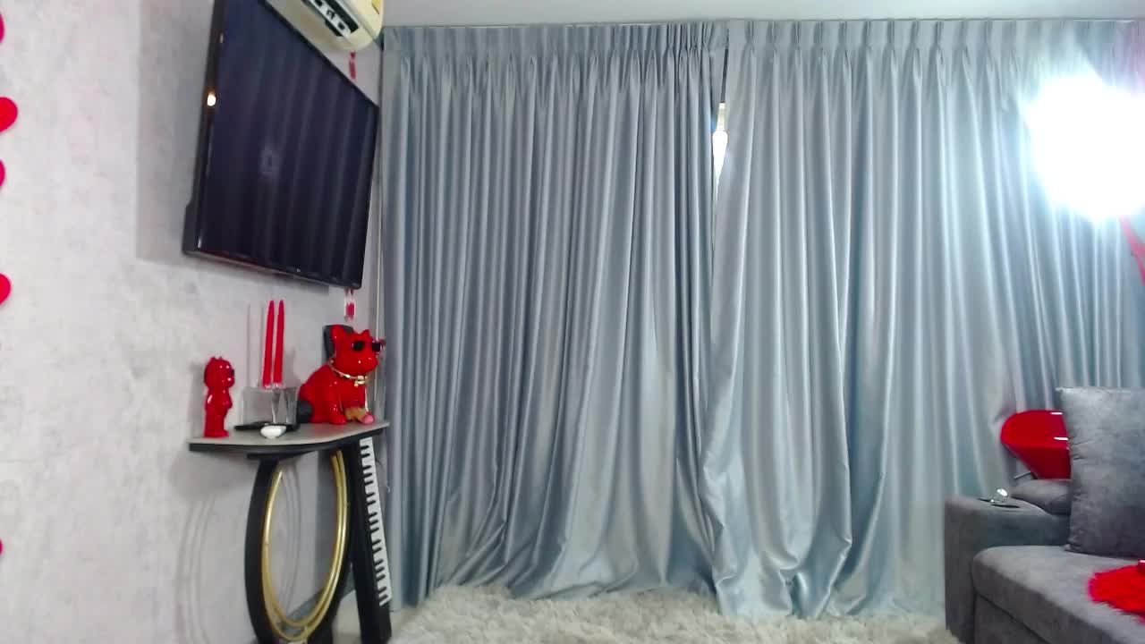 Maaarrrgggooo Cam Show Recorded 2025-05-05