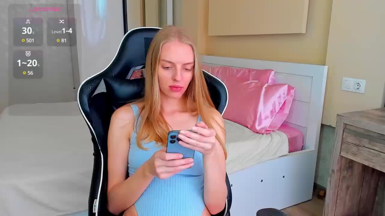 Jam-cream Cam Show Recorded 2025-05-05