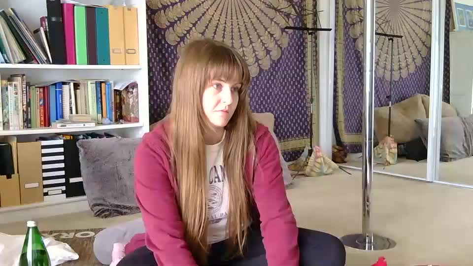 Sweet_truffle Cam Show Recorded 2025-05-06