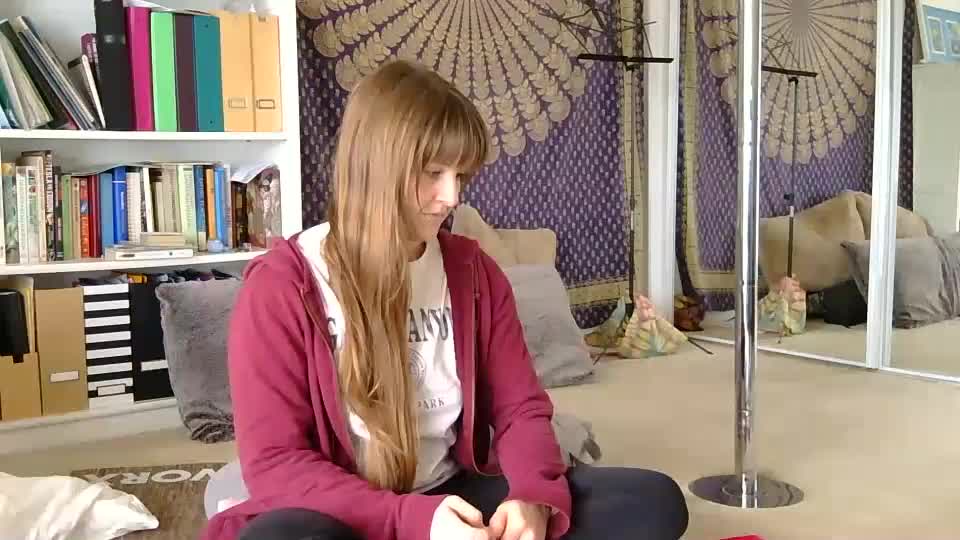 Sweet_truffle Cam Show Recorded 2025-05-06