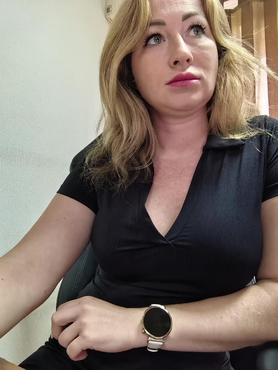 Goddesssssss Cam Show Recorded 2025-05-06