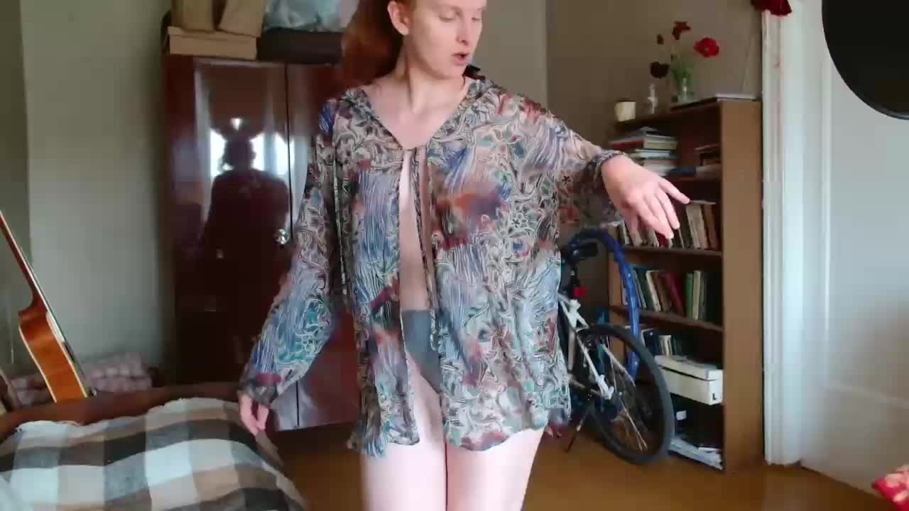 Sasha-zdes Cam Show Recorded 2025-05-06