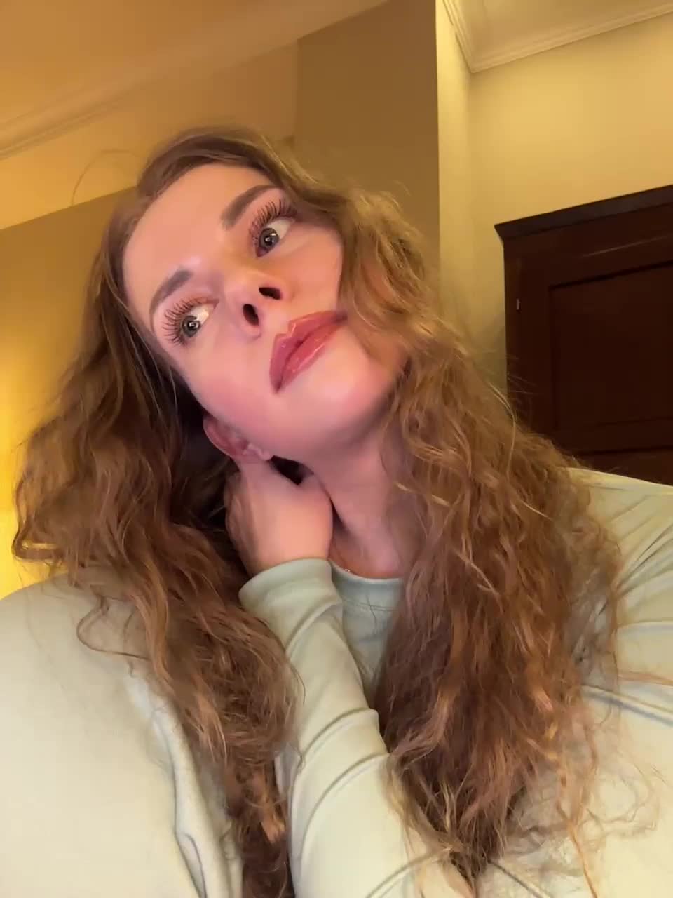 VikkiExtraCheese Cam Show Recorded 2025-05-06