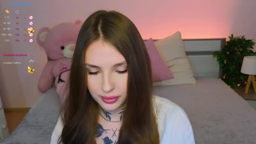 Mia_chill Cam Show Recorded 2025-05-06