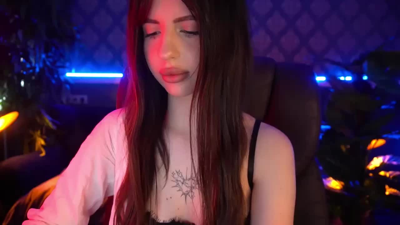 SinfulSapphiree Cam Show Recorded 2025-05-06