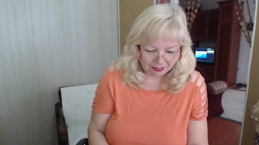 EvelynLoveShy Cam Show Recorded 2025-05-06