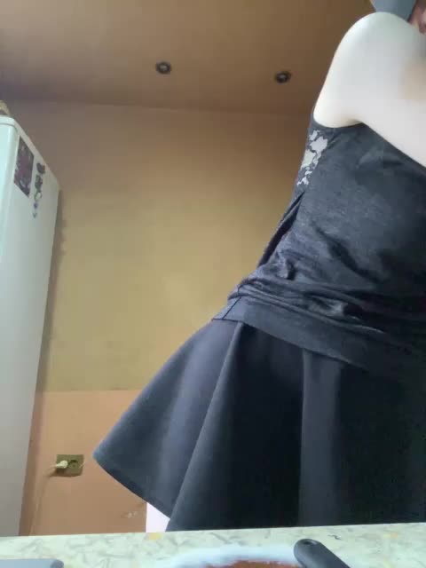 Svetochekk Cam Show Recorded 2025-05-06