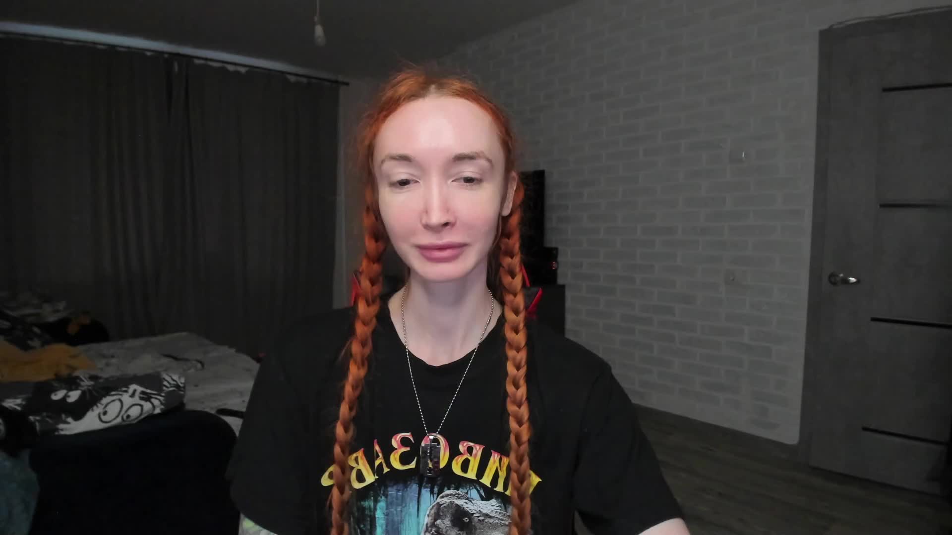 Roxy-Sun Cam Show Recorded 2025-05-06