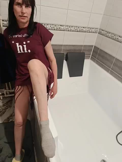 Family2020 Cam Show Recorded 2025-05-06