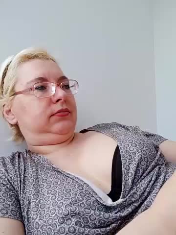 LeonaCrystal Cam Show Recorded 2025-05-07