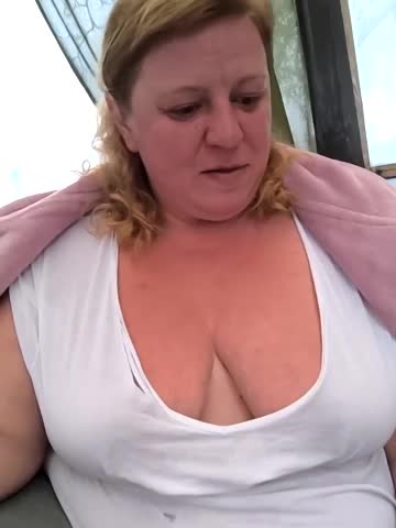 Jusichka Cam Show Recorded 2025-05-07