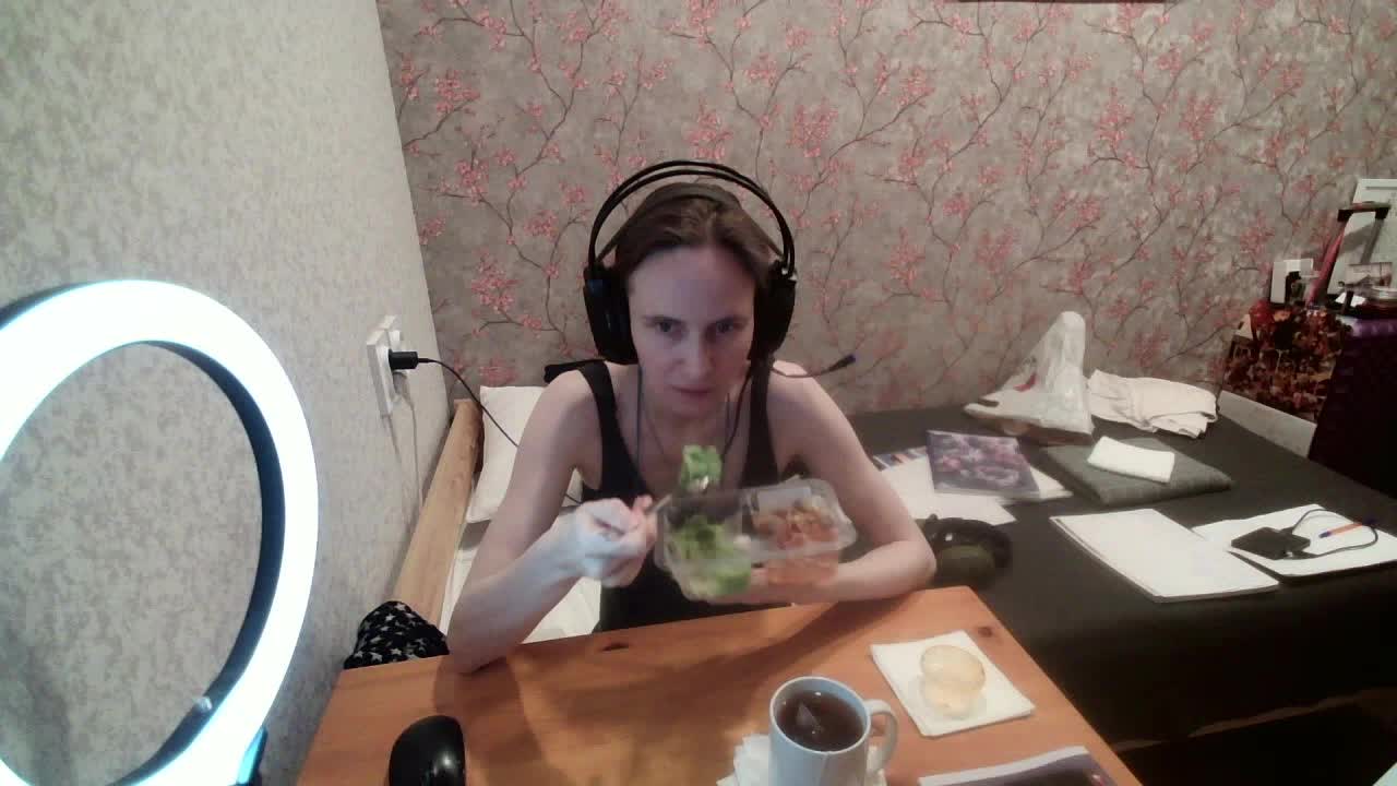 Magretta_Dering Cam Show Recorded 2025-05-07
