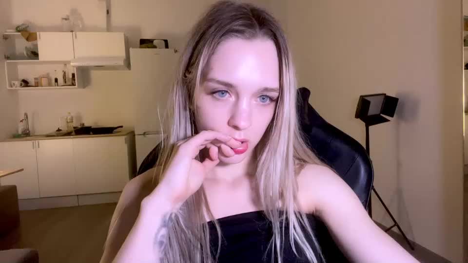 Sailormoon666_ Cam Show Recorded 2025-05-07