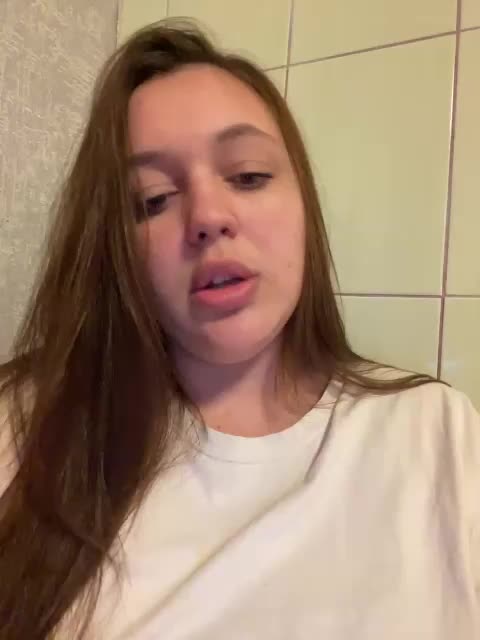 Lilliangelmoon Cam Show Recorded 2025-05-07