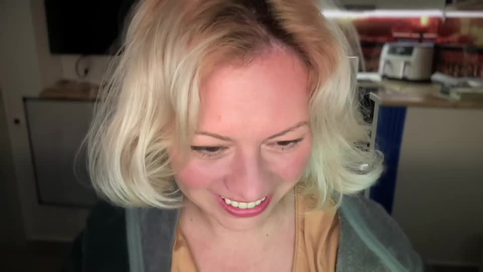 Kiradivine Cam Show Recorded 2025-05-07
