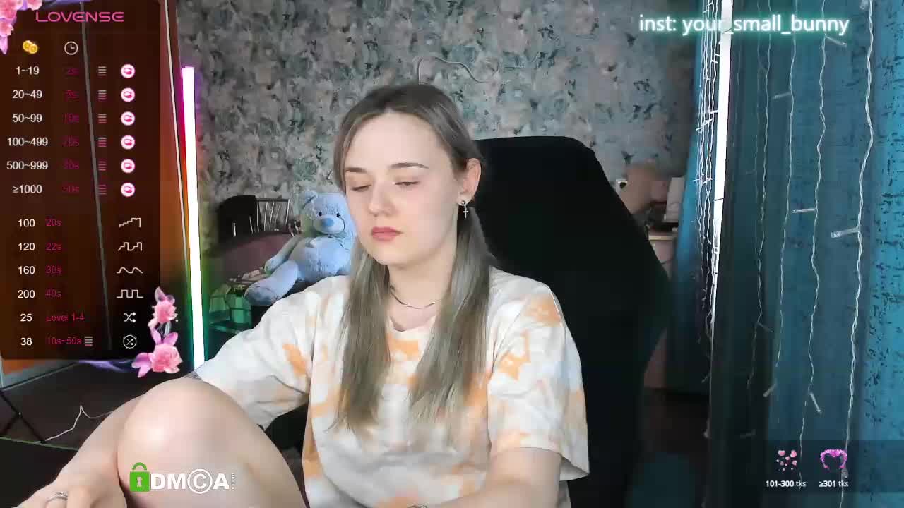 Your-small-bunny Cam Show Recorded 2025-05-07