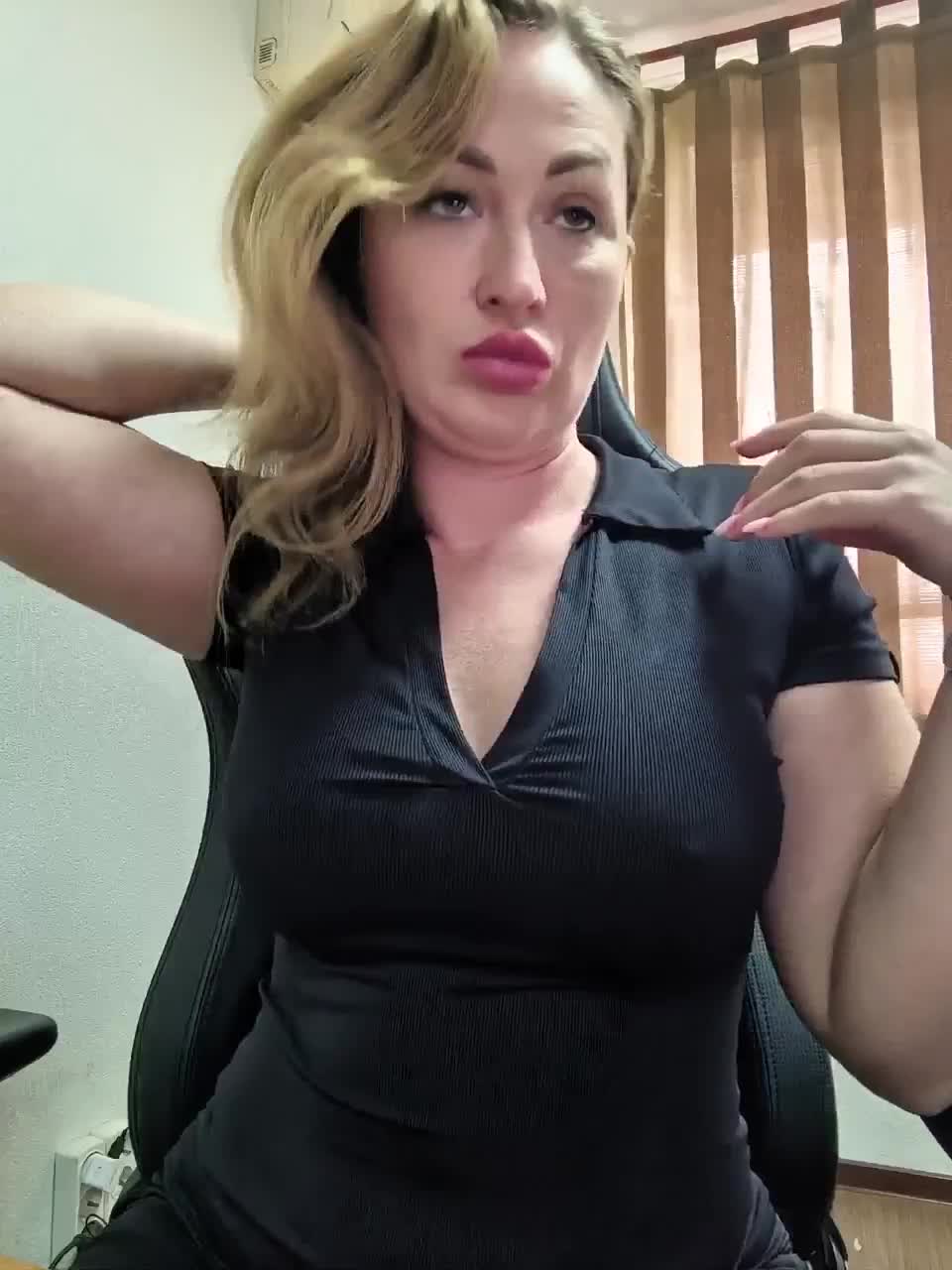 Goddesssssss Cam Show Recorded 2025-05-07