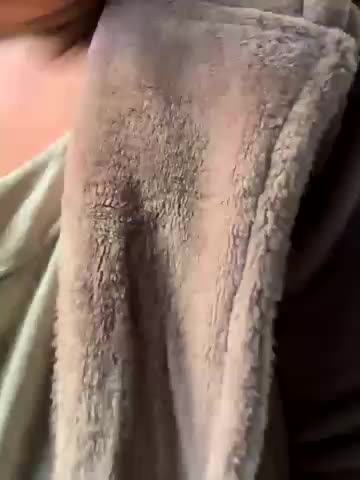 Jusichka Cam Show Recorded 2025-05-07
