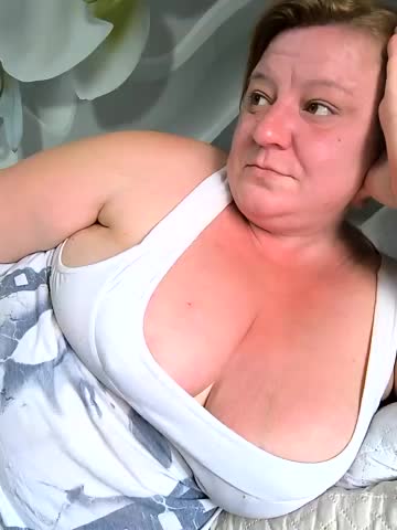 Jusichka Cam Show Recorded 2025-05-07