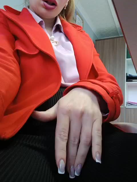 EmmiHot Cam Show Recorded 2025-05-07