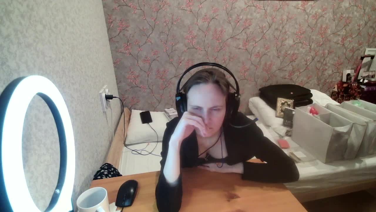 Magretta_Dering Cam Show Recorded 2025-05-08