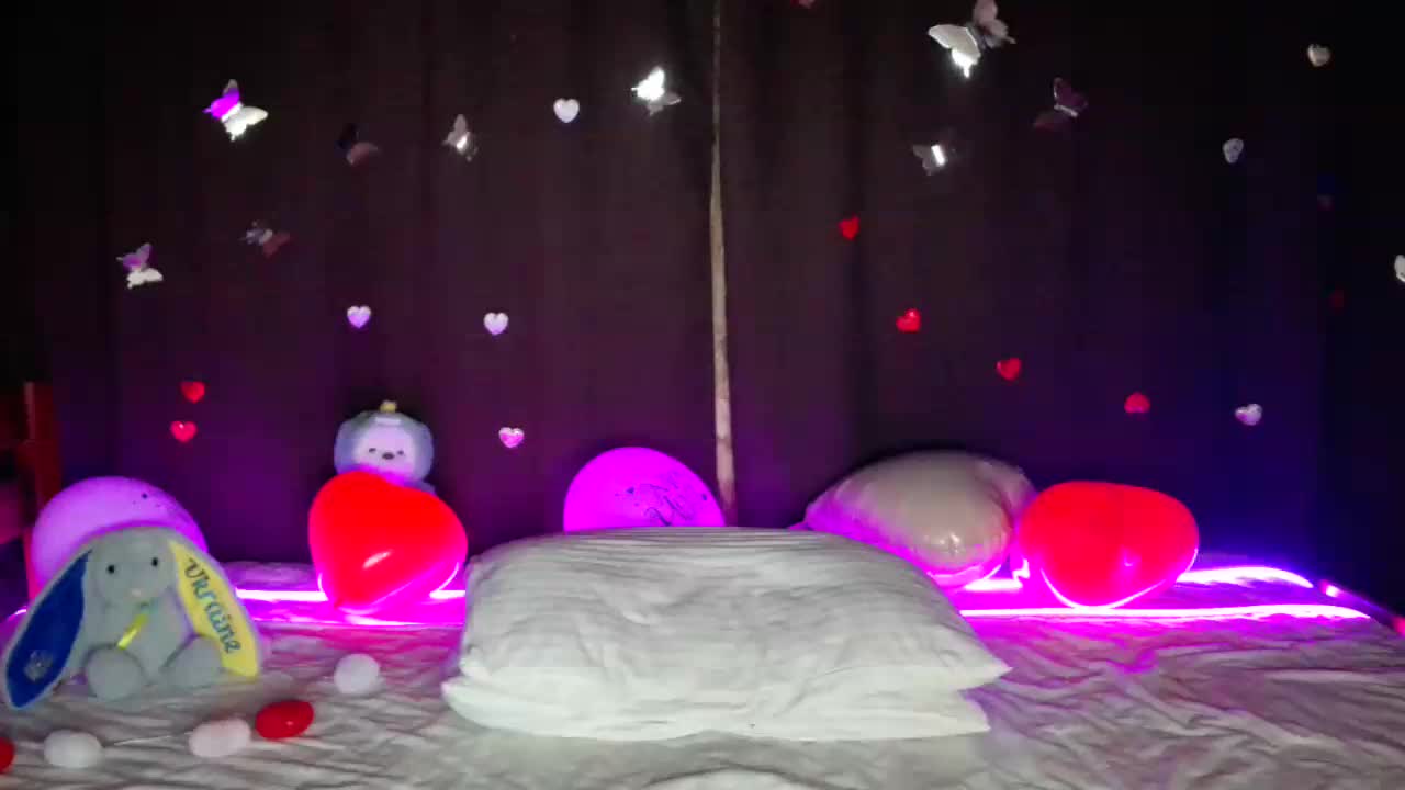 Touche_Me Cam Show Recorded 2025-05-08