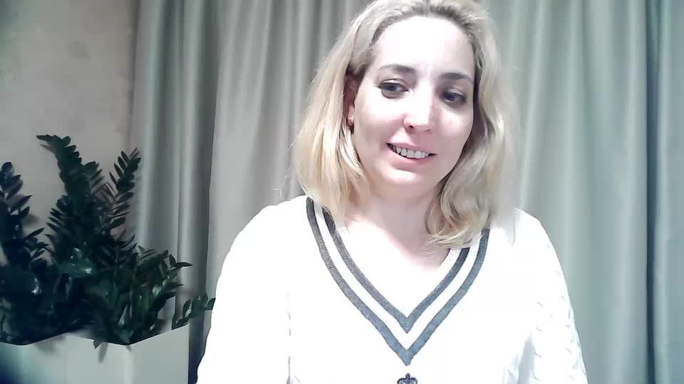Mariska-kiska Cam Show Recorded 2025-05-08
