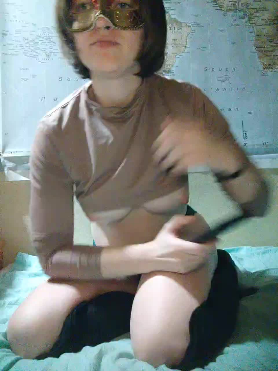 Lea7neco Cam Show Recorded 2025-05-08