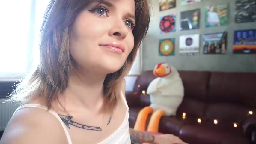 Awondrr Cam Show Recorded 2025-05-08